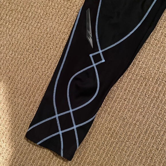 CW-X brand compression tights size small, great condition - Picture 4 of 13